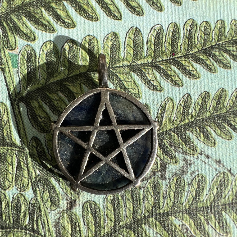 Silver Pentagram Pendant with Sodilte Stone